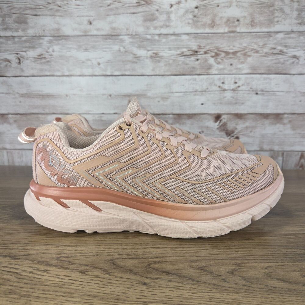 Hoka One One X Outdoor Voices Clifton 4 Womens Size 5.5 Running Shoes Pale Blush